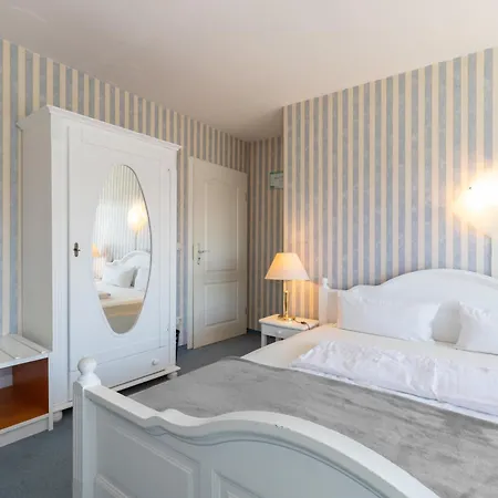 Klaus Störtebeker Gasthof 3*